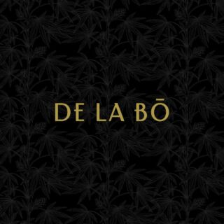 De La Bō is a French inspired-word which celebrates the beauty of life, our planet, nature, and most importantly people. Our 100% pure cannabis embodies that beauty.